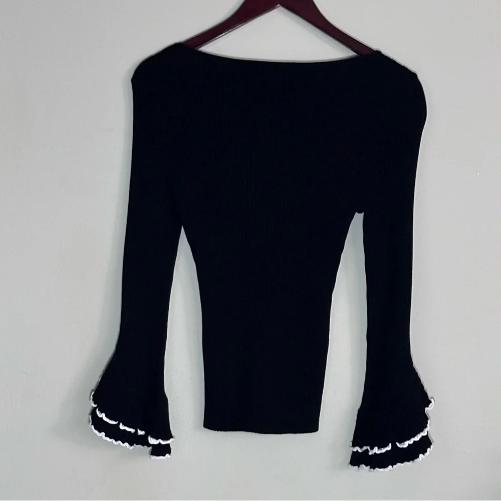 Milly | Ribbed Ruffle Bell Sleeve V-Neck Knit Top | Small - Picture 3 of 12